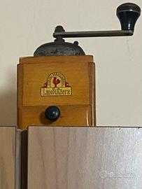 Vecchio anni 30/40 macinino caffe