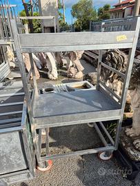DUE CARRELLI ACCIAIO CON RUOTE