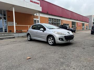 Peugeot 207 1.4 HDi 70CV