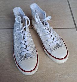 Scarpe tipo All-Star