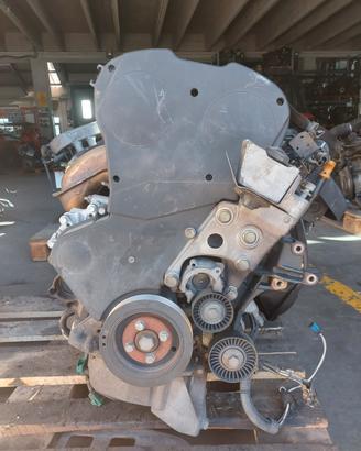 Motore Peugeot 206 2.0 benzina del 2002 - RFN