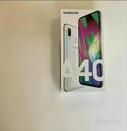 Samsung Galaxy A40 bianco 