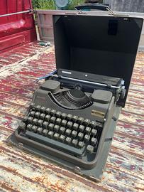 Macchina da scrivere Hermes Media vintage