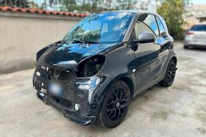 Smart ForTwo 1.0 Benzina 70CV Aut. - 2019 Incident