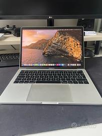 Macbook pro 2017 touchbar 16gb/1tb