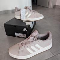 scarpe Adidas nuove n. 45