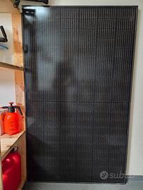 Pannello fotovoltaico JA Solar con inverter