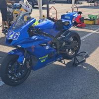 Yamaha R6