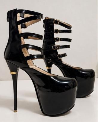 Scarpe gotiche