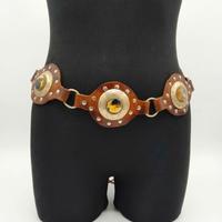 Cintura Concho Boho-Chic in Cuoio e Metallo