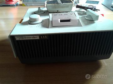 Registratore a bobine vecchio