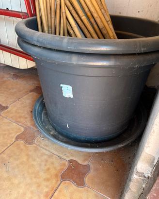 2 vasi plastica grigio scuro/ nero con sottovasi