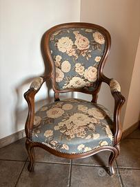 Poltrona stile Luigi Filippo in legno massello