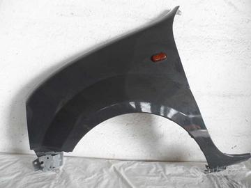 PARAFANGO ANTERIORE SINISTRO RENAULT Kangoo 3° Se