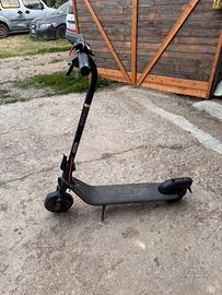 Monopattino segwey e2 plus