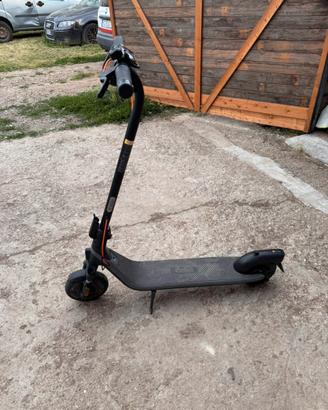 Monopattino segwey e2 plus