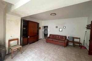CASA DI CORTE A FALCIANO DEL MASSICO