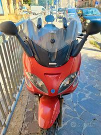 Piaggio X9 250 motore Honda 300 euro visto e piaci