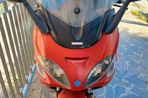 Piaggio X9 250 motore Honda 300 euro visto e piaci