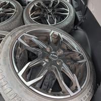 particolari cerchi in lega RIAL da 17" 4x100