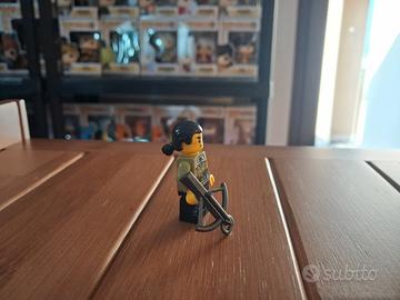 Lego minifigure giovane vichingo