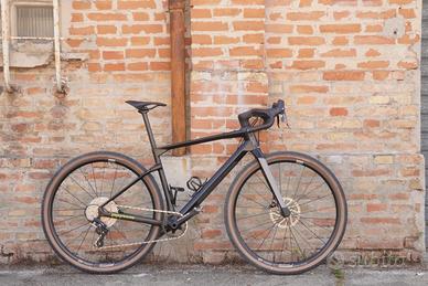 BMC URS Carbon M – Gravel + MTT – SRAM 1x11