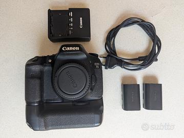 Canon EOS 7D + Battery Grip e 2 batterie 