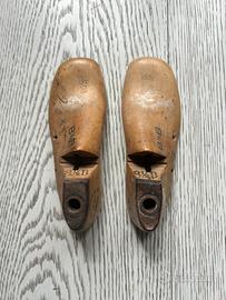 MODELLO IN LEGNO COPPIA DI FORMA SCARPA DA BAMBINO