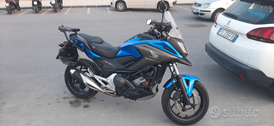 Moto Honda nc750x dct