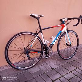 Bicicletta da corsa Cube C68 