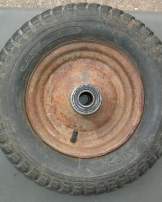 Ruota completa 4.00-8 con cerchio e cuscinetti