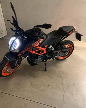 Duke 125