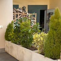 Fioriere in cemento da giardino