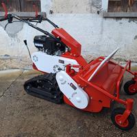Trinciaerba professionale a coltelli cingolato 