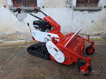 Trinciaerba professionale a coltelli cingolato 