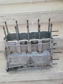 Monoblocco Alfa romeo 2000. 