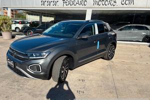 Volkswagen T-Roc 1.0 TSI R-Line Tua a soli 300 Eur
