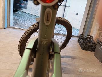 MTB Scott con motore elettrico bosh