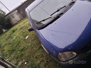 Opel Corsa 1.0 benzina anno 2000