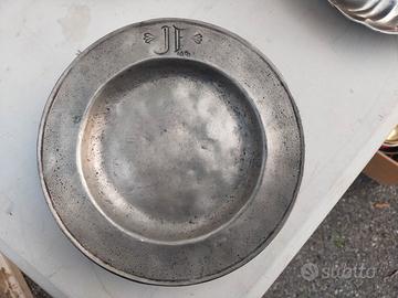 Piatti peltro antichi 