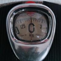 Bilancia KRUPS vintage anni 50 con vetro a bolla