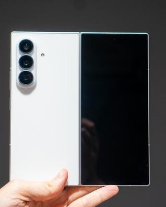 Samsung Z Fold 8 Ultra 
