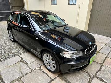 Bmw 116i Serie 1 * CERCHI da 17'' - AUX *