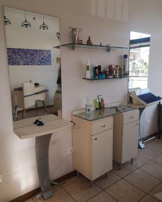 Arredamento completo barbiere