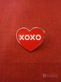 Spilla "XOXO" 