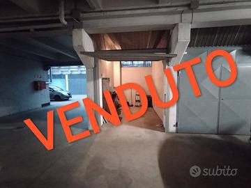 Box / Garage di 12 m² a Torino