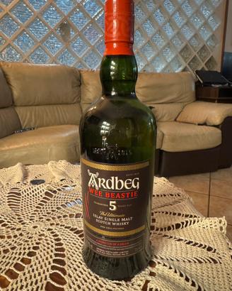 Ardbeg Wisky single malt.