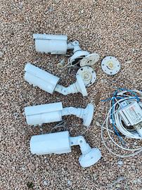 TVCC analogico con 4 cam e accessori 