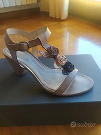 sandali tortora 