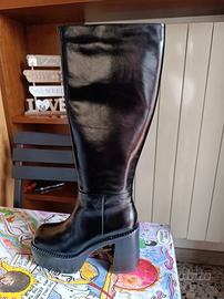 stivali in pelle 